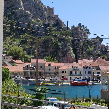 Apartment Navika Omis Luaran gambar