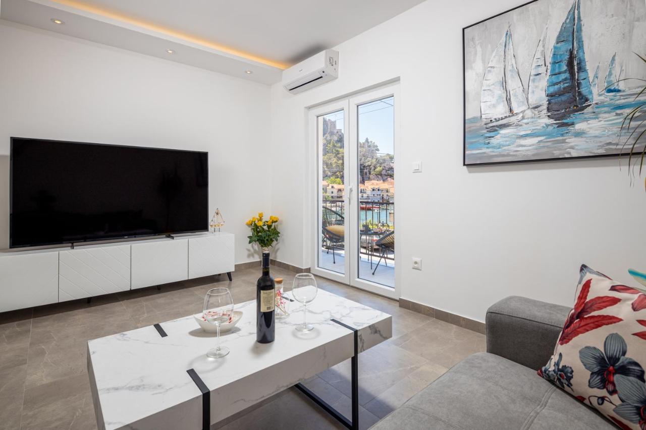 Apartment Navika Omis Luaran gambar