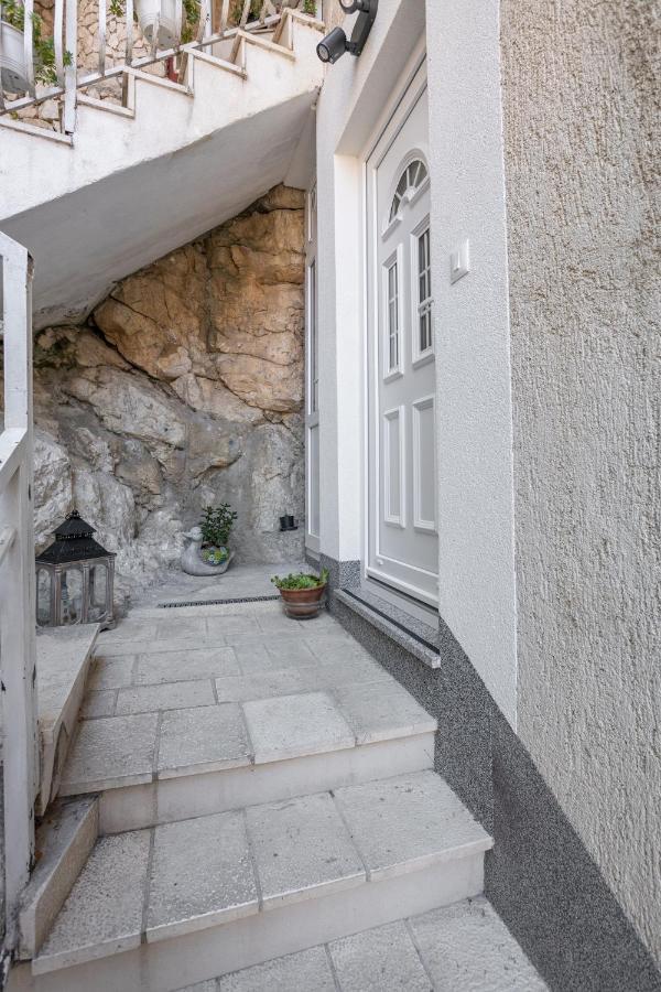 Apartment Navika Omis Luaran gambar