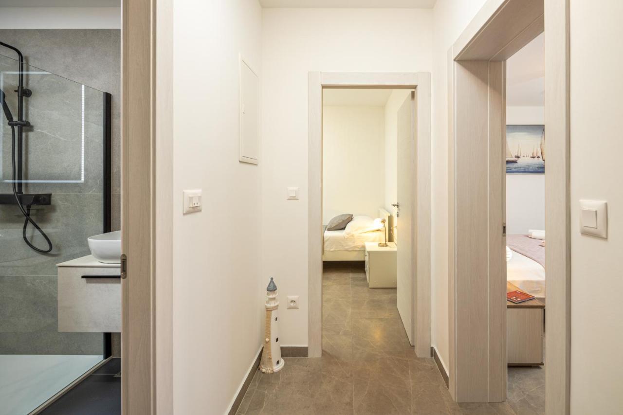 Apartment Navika Omis Luaran gambar