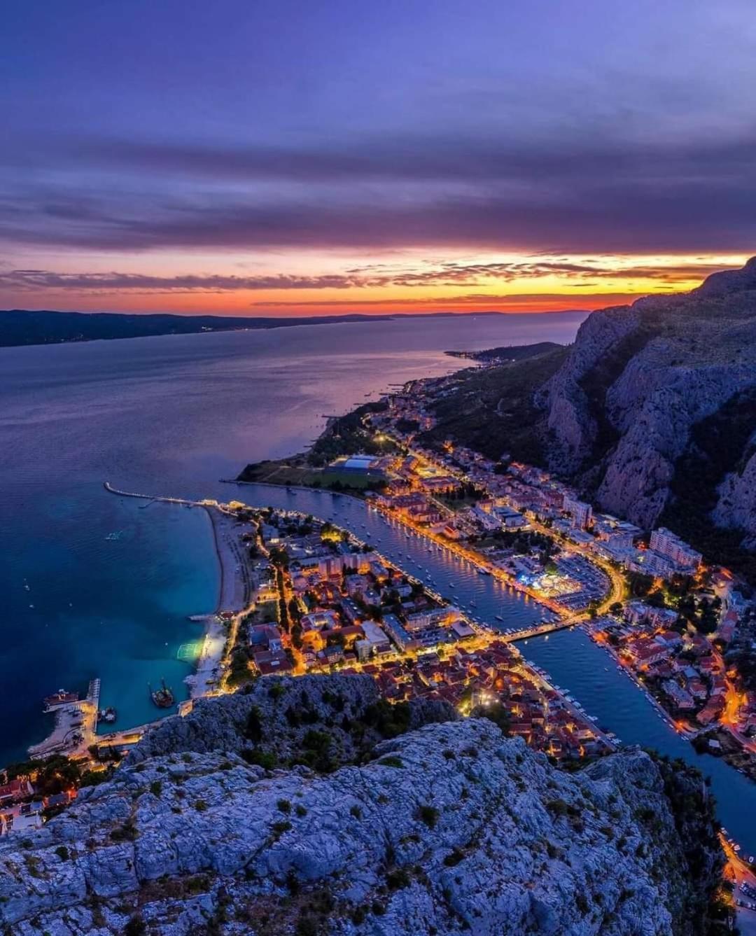 Apartment Navika Omis Luaran gambar